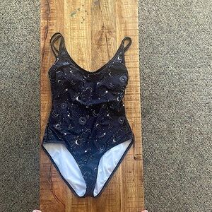 Horoscope Bathing suit